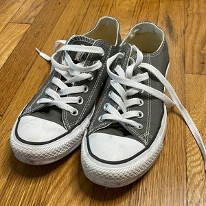 Grey converse low top size 6.5w
